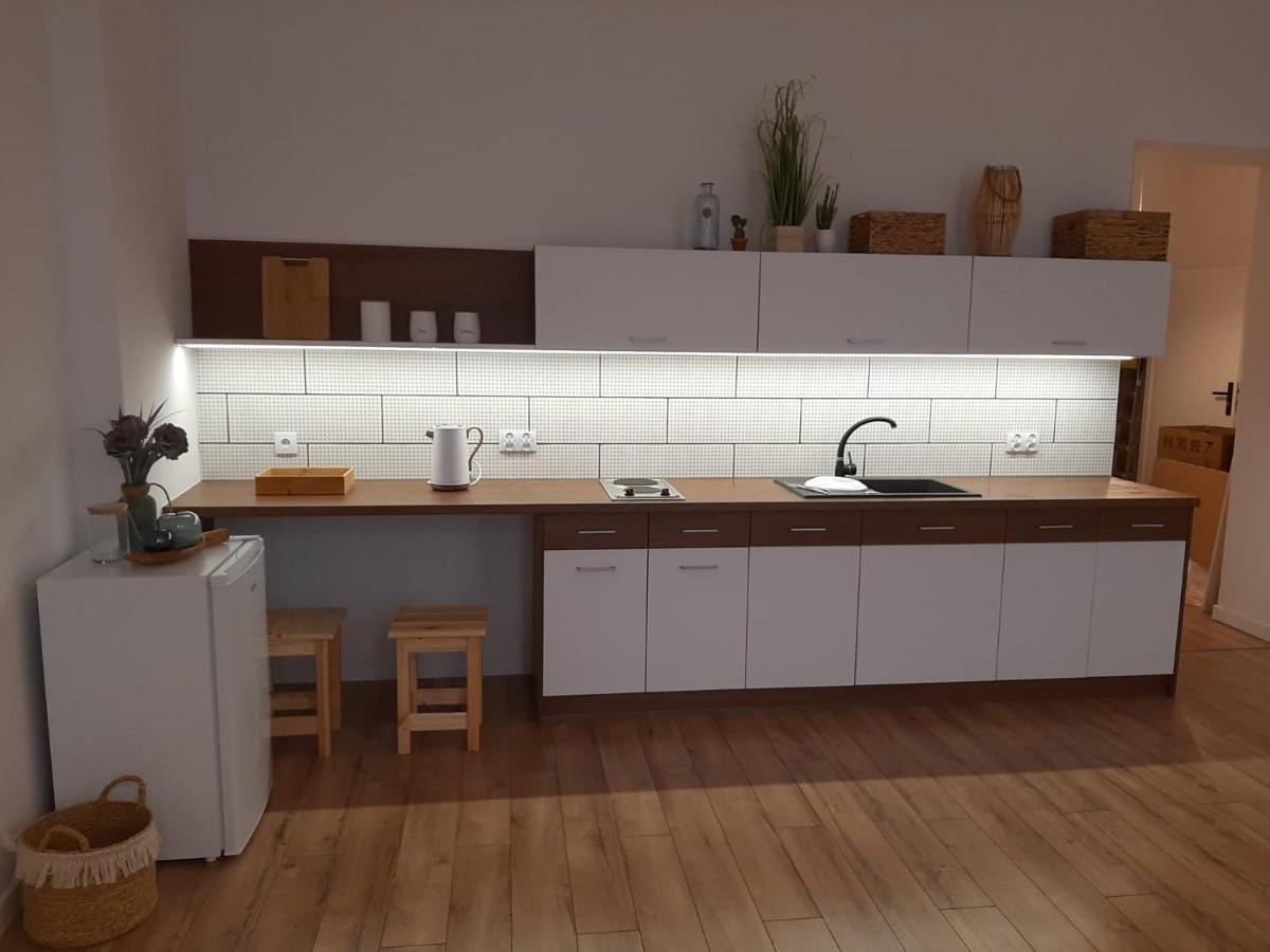 Apartamenty Jednosci 46 วรอตซวาฟ ภายนอก รูปภาพ