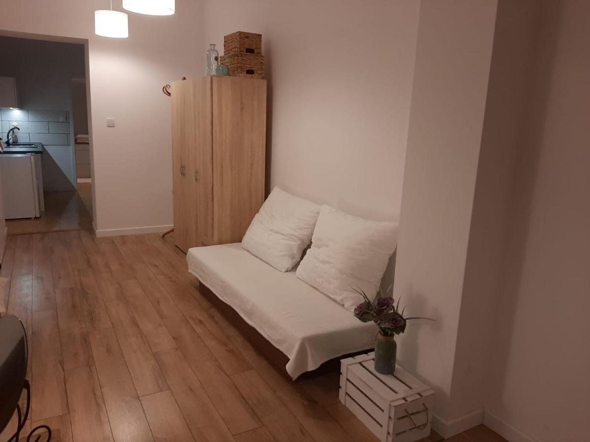 Apartamenty Jednosci 46 วรอตซวาฟ ภายนอก รูปภาพ