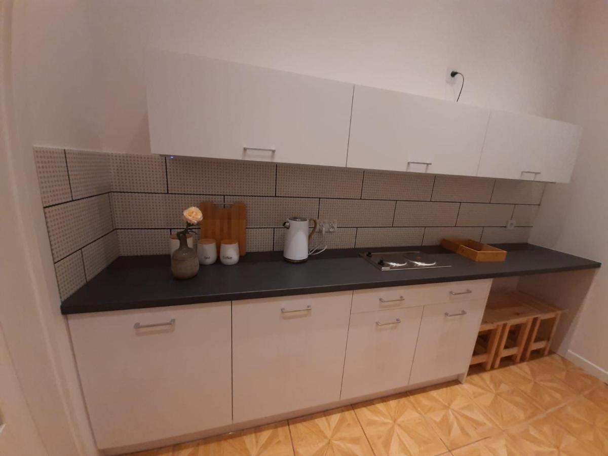 Apartamenty Jednosci 46 วรอตซวาฟ ภายนอก รูปภาพ